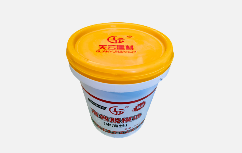 脫膜油的選擇與使用指南：從材質(zhì)適配到工藝優(yōu)化，提升加工效率